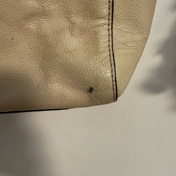 Kate Spade Quinn Villabella Avenue Tote Bag in Cream Pebble Leather Black Bow - Picture 9 of 13